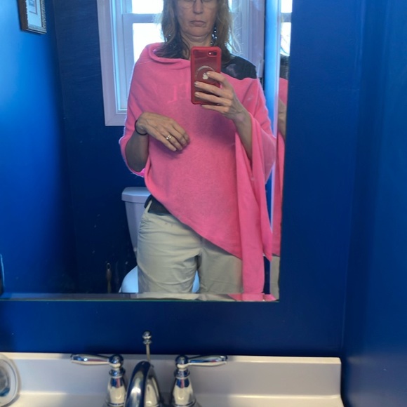 Pink Wrap Shawl cashmere hot pink one size Claudia Nichole - Picture 2 of 5